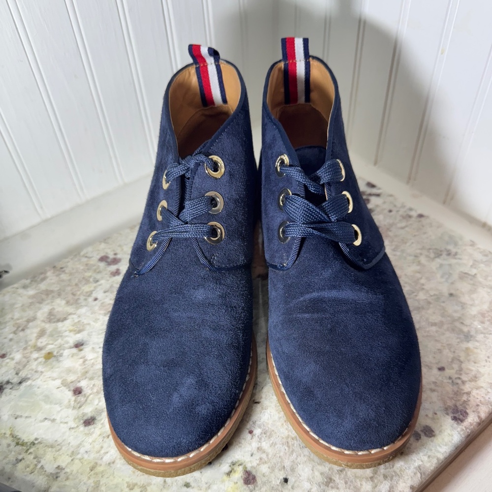 Tommy Hilfiger Women's  Balbina Chelsea Boots- Blue Suede Size 6.5